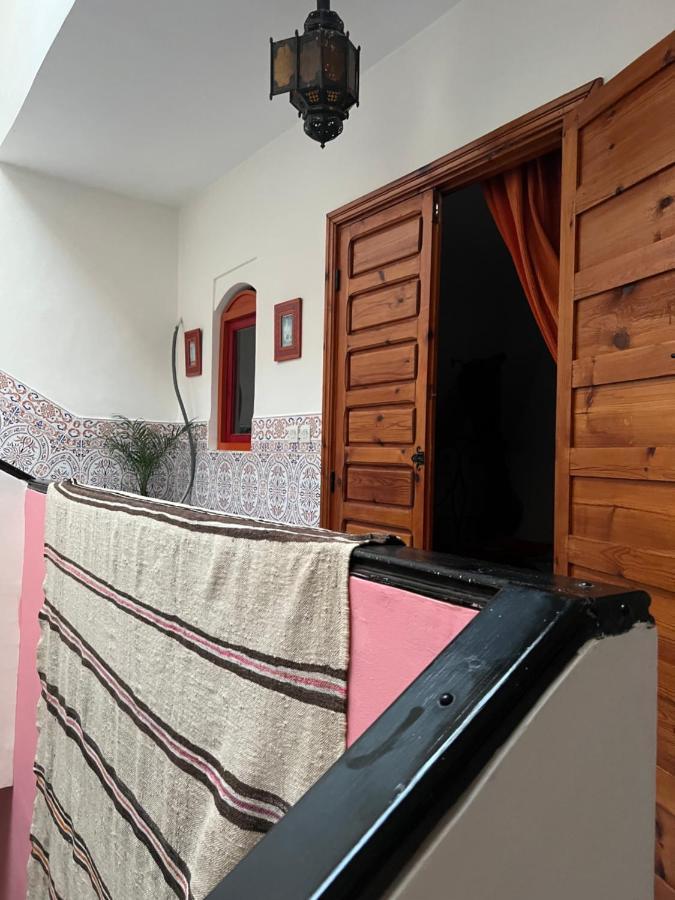 Maison Riad Traditionnel Idealement Situe A Marrakech Marrakesh Exterior photo